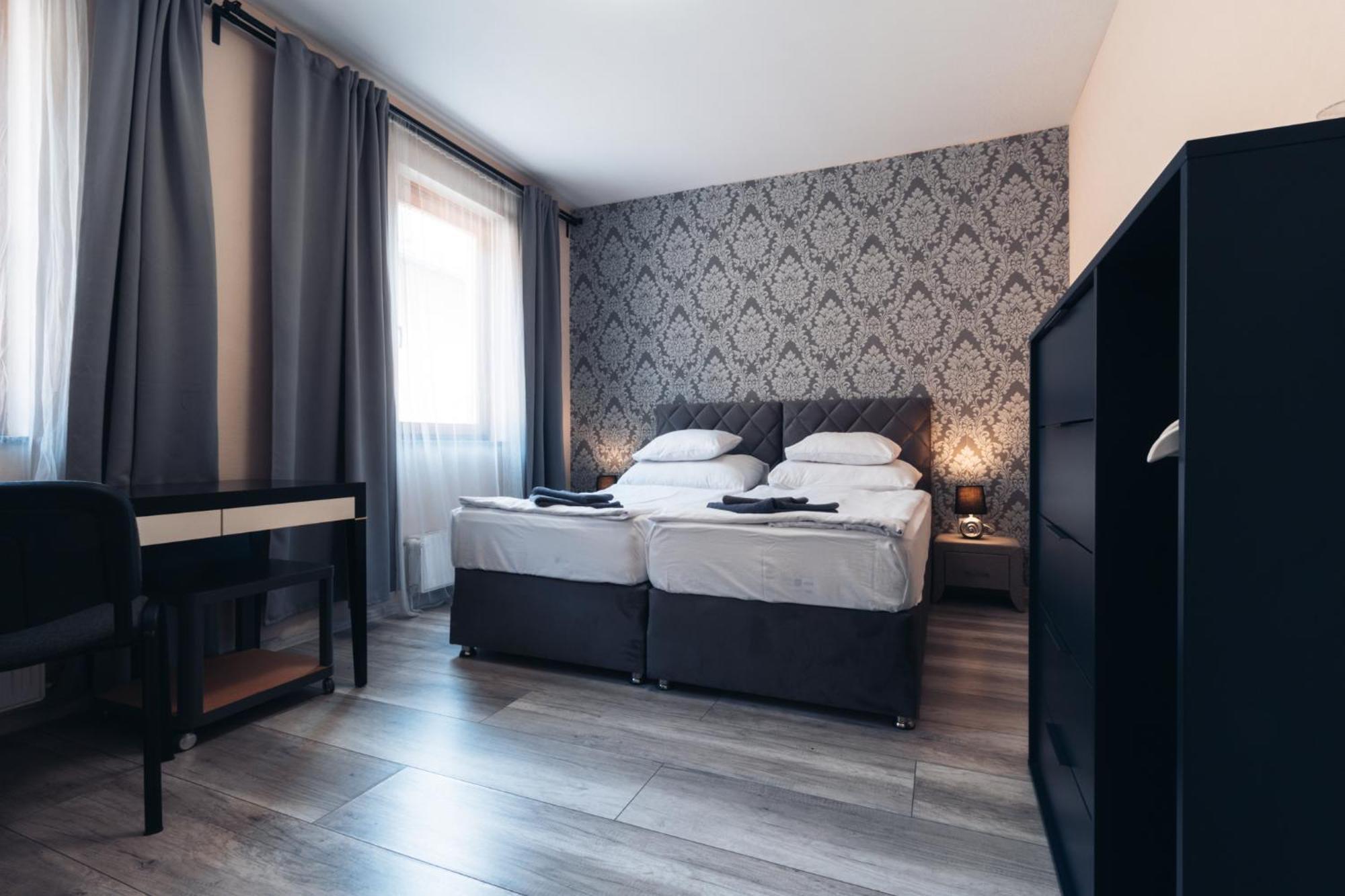 Vegvari Hotel Έγκερ Εξωτερικό φωτογραφία